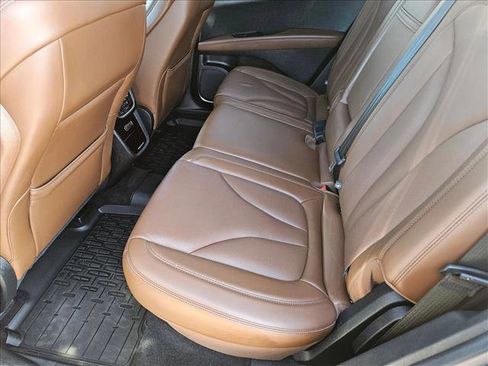 Used 2022 Lincoln Nautilus Reserve w/ Equipment Group 201A image 20