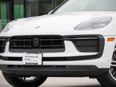 Certified 2026 Porsche Macan AWD/4WD image 23