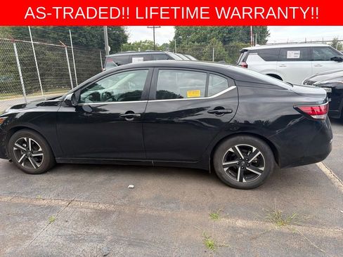 Used 2024 Nissan Sentra SV FWD image 9