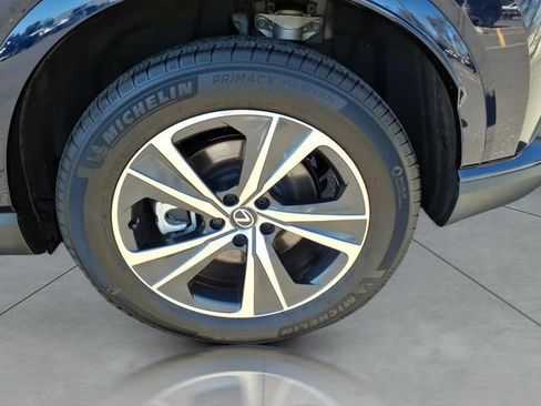 Certified 2025 Lexus RX 350 Premium w/ Accessory Package image 17