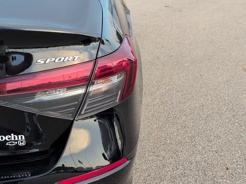 Used 2025 Honda Civic Sport image 6
