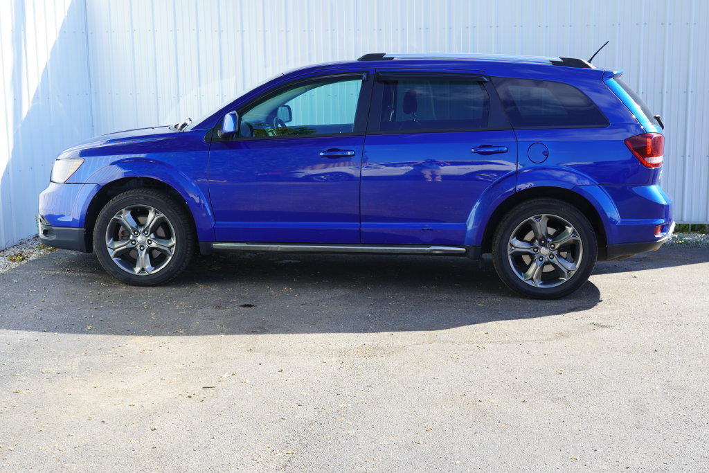 Used 2015 Dodge Journey Crossroad w/ Flexible Seating Group FWD image 3