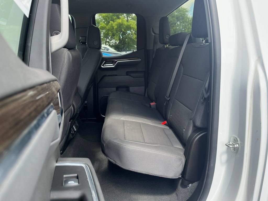 New 2025 Chevrolet Silverado 1500 LT AWD/4WD image 24