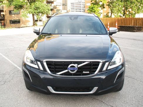 Used 2013 Volvo XC60 T6 R-Design Platinum AWD/4WD image 6
