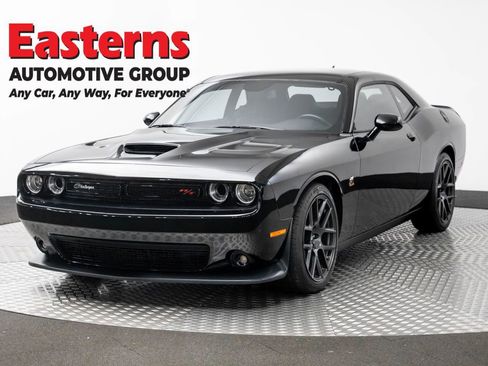 Used 2019 Dodge Challenger R/T Scat Pack RWD image 1
