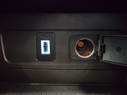 Used 2018 Ford Escape SEL image 22