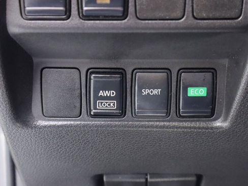 Used 2020 Nissan Rogue Sport S w/ Appearance Package image 12