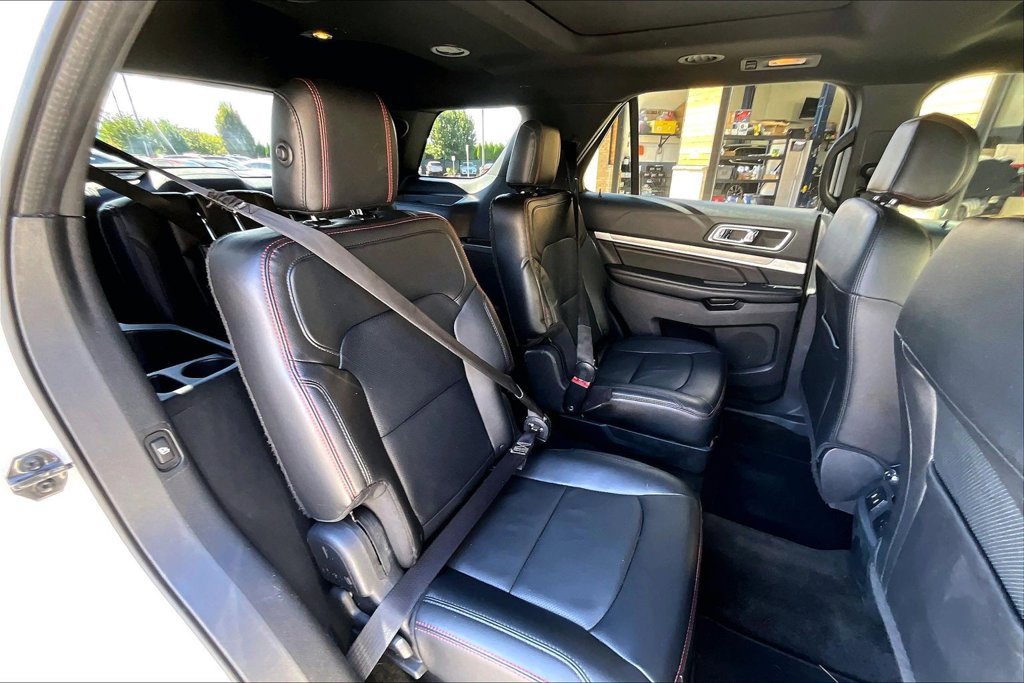 Used 2016 Ford Explorer Sport w/ Equipment Group 401A AWD/4WD image 20