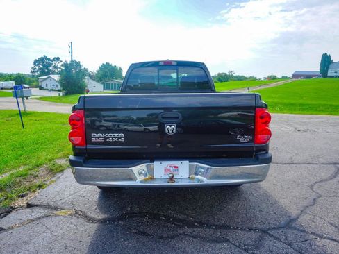 Used 2007 Dodge Dakota SLT AWD/4WD image 4