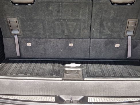 Used 2019 Chevrolet Tahoe LT image 39