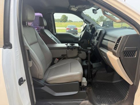 Used 2017 Ford F250 XL image 8
