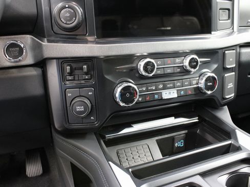 Used 2025 Ford F450 Platinum w/ FX4 Off-Road Package image 68