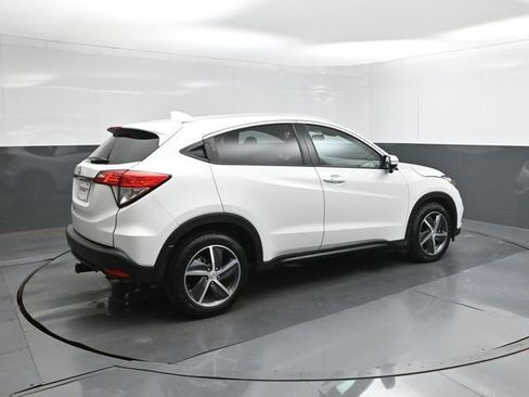 Used 2022 Honda HR-V EX image 7