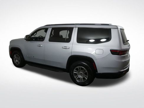 Used 2022 Jeep Wagoneer Series I RWD image 7