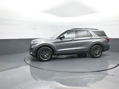 New 2026 Ford Explorer ST image 4