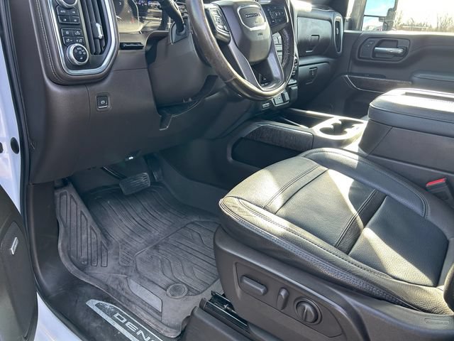 Used 2022 GMC Sierra 3500 Denali w/ Denali Ultimate Package AWD/4WD image 45