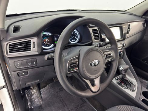 Used 2019 Kia Niro LX image 12