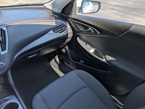 Used 2024 Chevrolet Malibu LS w/ Driver Confidence Package FWD image 18