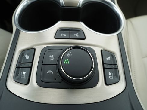 Used 2021 GMC Terrain Denali w/ Denali Premium Package image 35