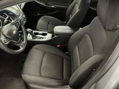 Used 2023 Chevrolet Malibu LT FWD image 9