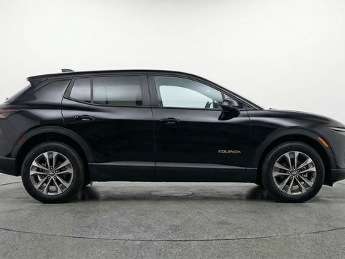 Used 2025 Chevrolet Equinox LT image 5