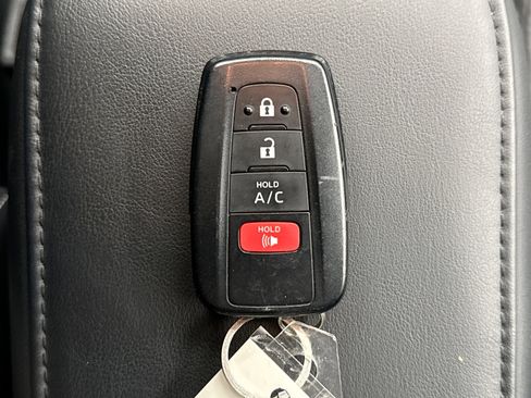 Used 2021 Toyota Prius Prime XLE w/ Carpet Mat Package (TMS) image 24