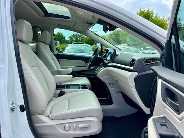 New 2026 Honda Odyssey EX-L image 13