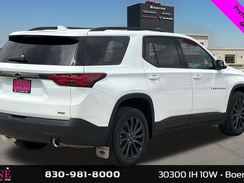 Used 2023 Chevrolet Traverse RS AWD/4WD image 7