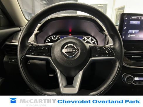 Used 2025 Nissan Altima 2.5 SV w/ SV Special Edition Package FWD image 12