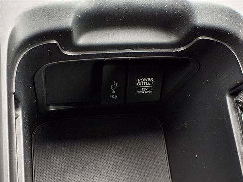 Used 2018 Honda CR-V LX image 20