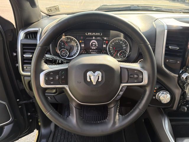 Used 2022 RAM 1500 Laramie AWD/4WD image 18