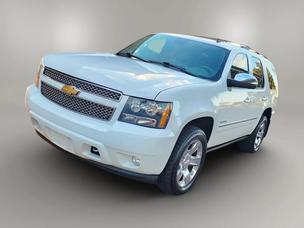 Used 2012 Chevrolet Tahoe LTZ AWD/4WD image 5