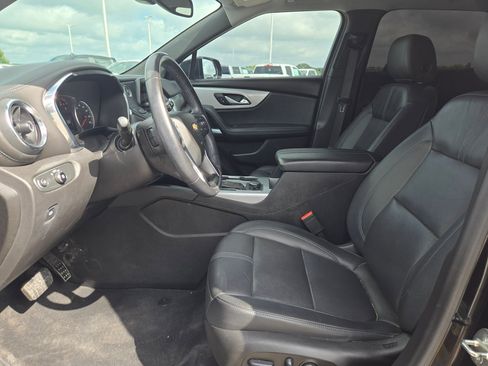 Used 2022 Chevrolet Blazer LT FWD image 9