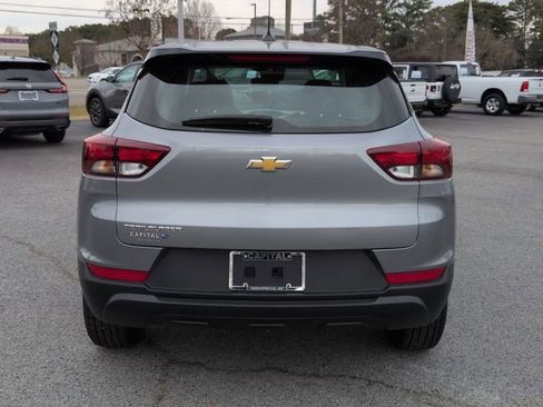 Used 2023 Chevrolet TrailBlazer LS image 4