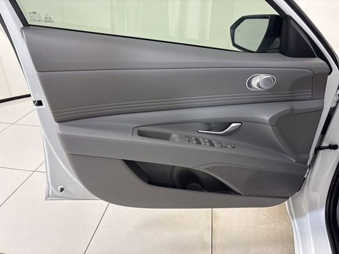 New 2026 Hyundai Elantra Sport FWD image 18