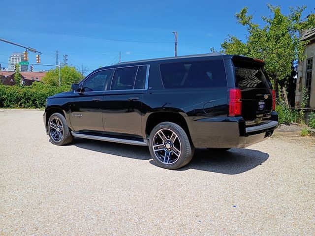 Used 2015 Chevrolet Suburban LT RWD image 8