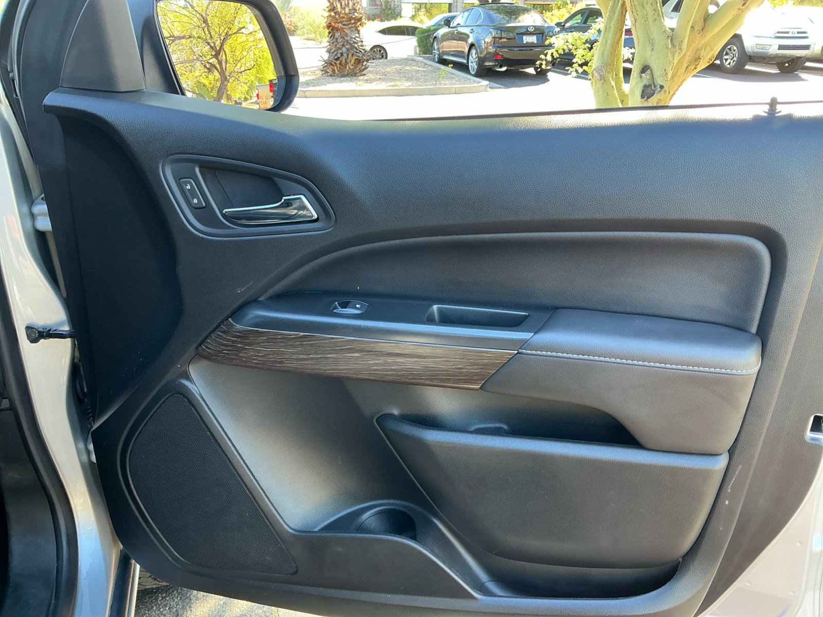 Used 2018 GMC Canyon Denali AWD/4WD image 16