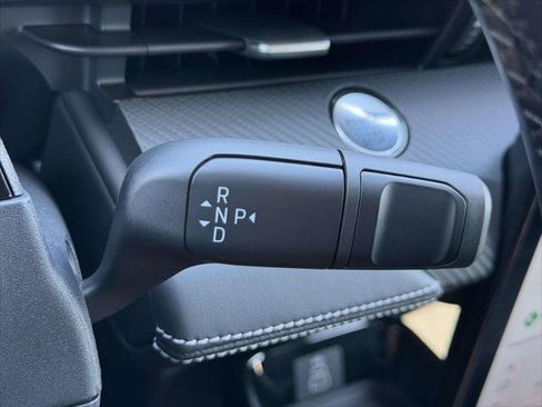 Used 2025 Ford Mustang Mach-E Premium AWD/4WD image 21