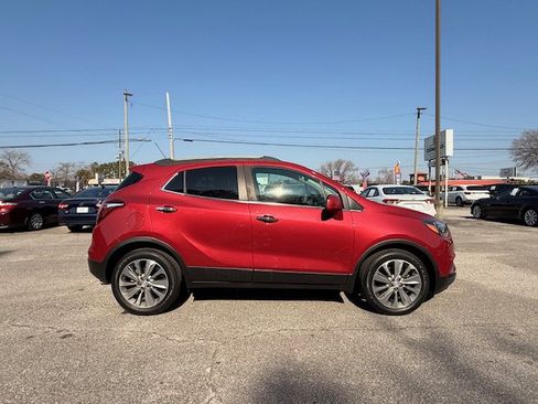 Used 2020 Buick Encore Preferred w/ Safety Package image 2