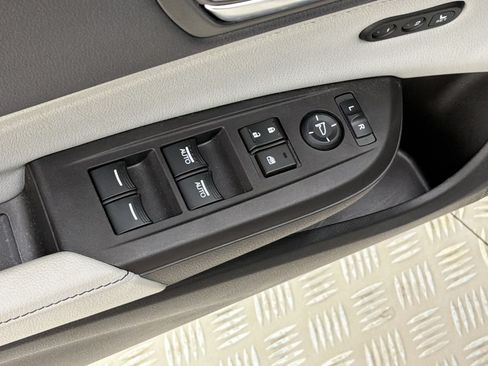 Used 2022 Acura ILX w/ Premium Package FWD image 15