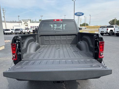 New 2026 RAM 2500 Tradesman image 25