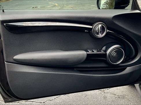 Used 2021 MINI Cooper S w/ Driver Assistance Package image 21