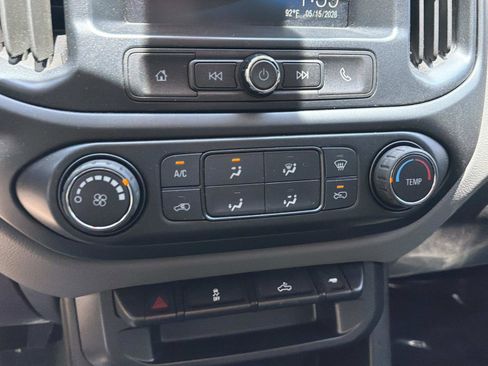 Used 2018 Chevrolet Colorado W/T w/ WT Convenience Package RWD image 23