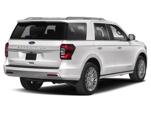 Used 2022 Ford Expedition Platinum AWD/4WD image 2