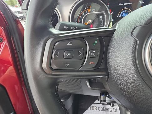 Used 2021 Jeep Gladiator Sport AWD/4WD image 24