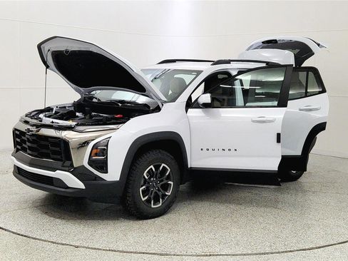 New 2026 Chevrolet Equinox ACTIV FWD image 10