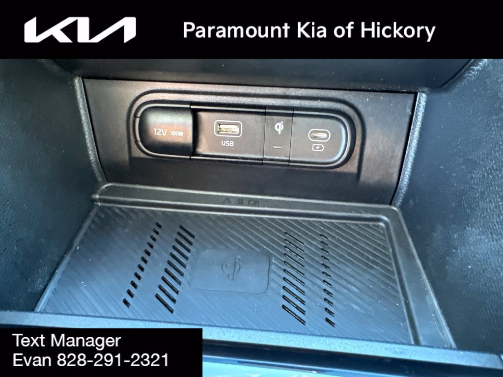 Used 2025 Kia Sportage EX w/ Premium Package FWD image 27