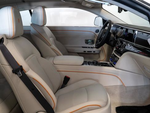 Used 2026 Rolls-Royce Spectre image 10