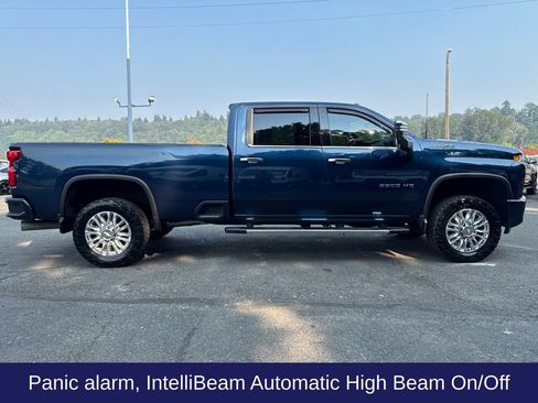 Used 2022 Chevrolet Silverado 3500 High Country w/ Technology Package AWD/4WD image 7