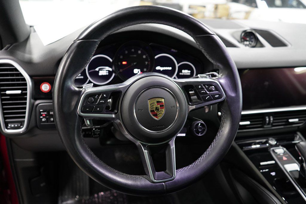 Used 2021 Porsche Cayenne Coupe AWD/4WD image 27